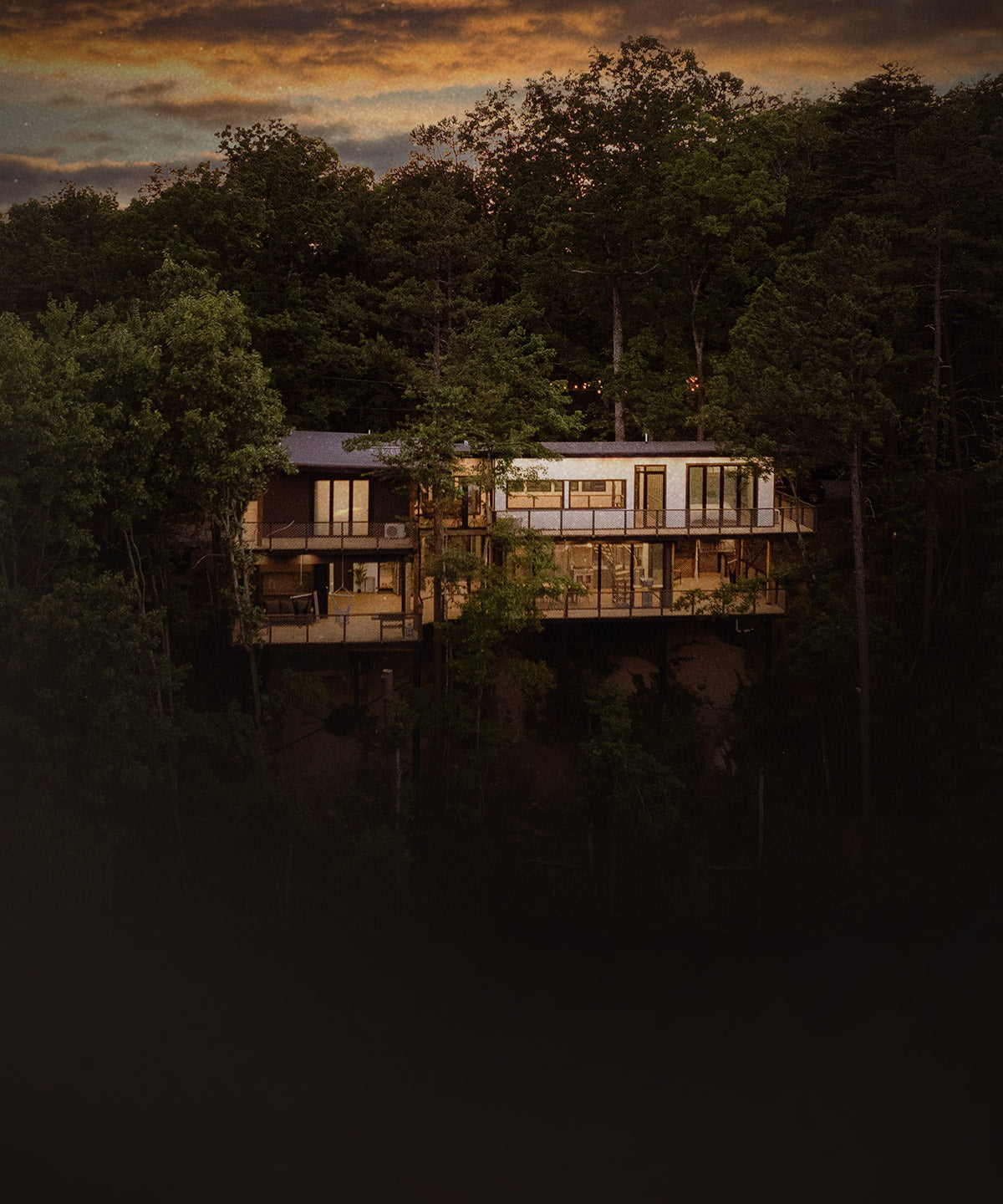 Win a 7-Day Stay at The Skyview Treehouse