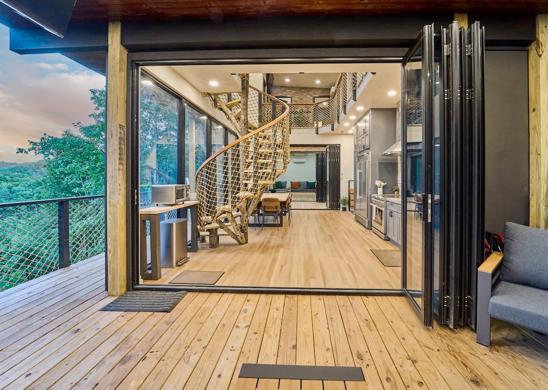 Win a 7-Day Stay at The Skyview Treehouse