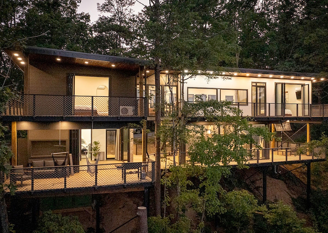 Win a 7-Day Stay at The Skyview Treehouse