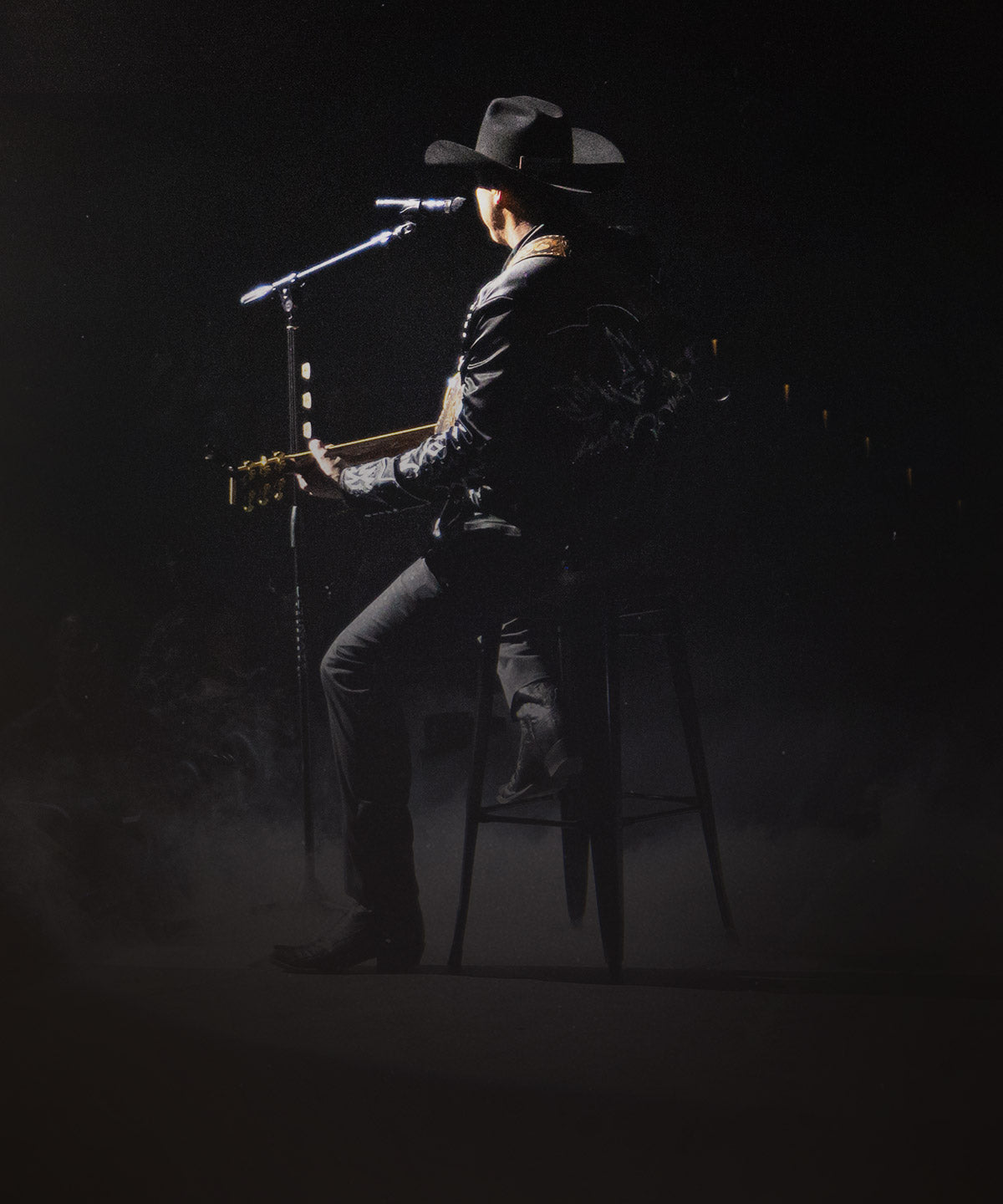 Win Jon Pardi's Christmas Getaway